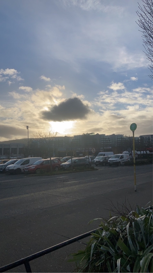 Impressionen eines Morgenhimmels über Dublin von Malte, der hier ein kaufmännisches Irland-Halbjahr absolviert