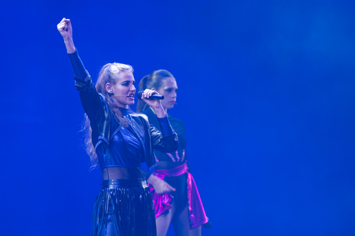 Musical Darstellerinnen auf der Bühne 