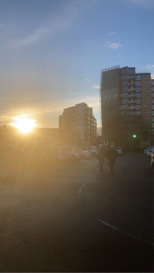 Impressionen eines Morgenhimmels über Dublin von Malte, der hier ein kaufmännisches Irland-Halbjahr absolviert
